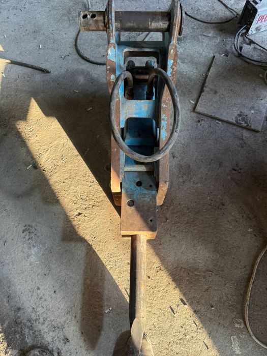 Продам Гидромолот на экскаватор