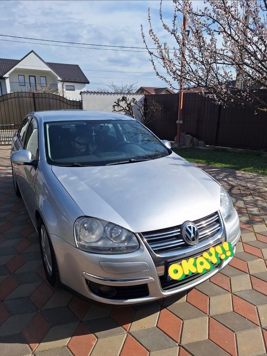 VOLKSWAGEN Jetta 2010 — imagine 2