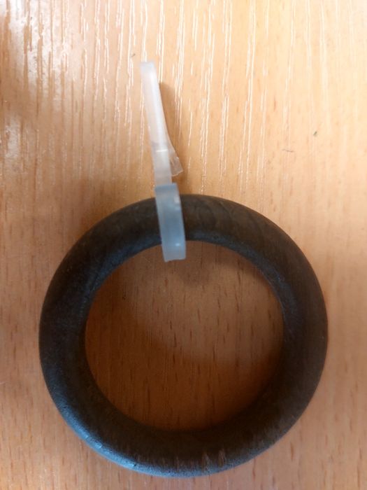 Отдам крепления для шторок