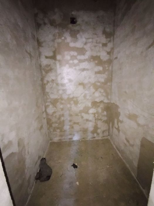 3хоналик 2каватда 7микрорайон, коробка