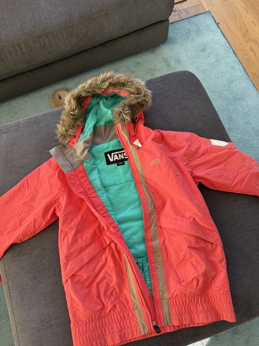 Дамско сноуборд яке VANS