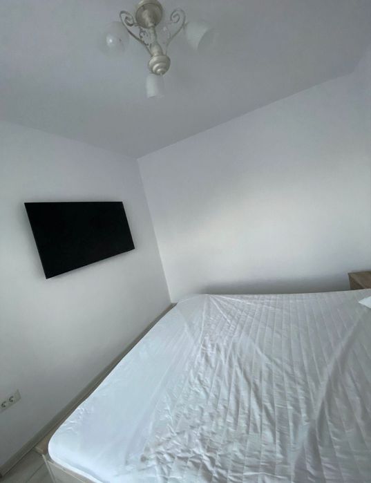 Închiriez apartament cu două camere