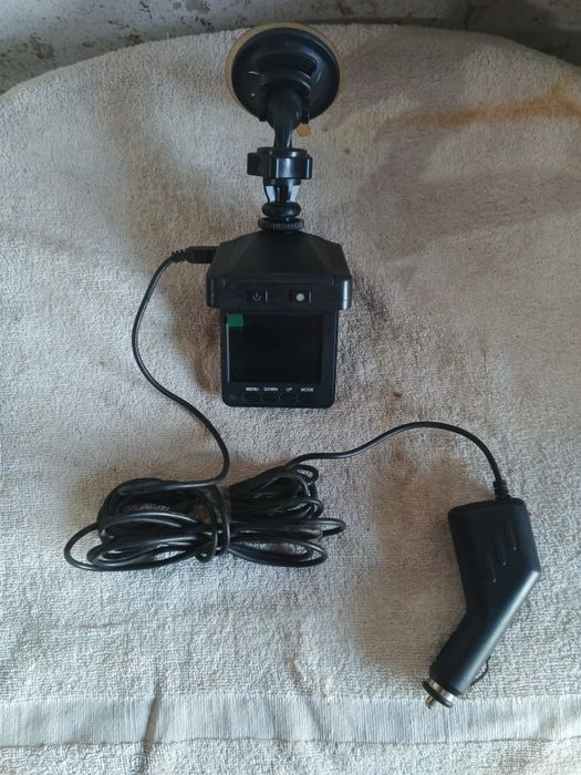 Продаю видеорегистратор.