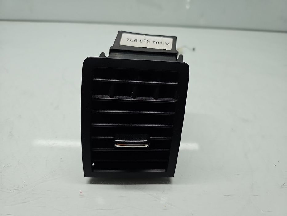 Grila aerisire dreapta Volkswagen Touareg (7LA, 7L6) [Fabr 2003-2010]