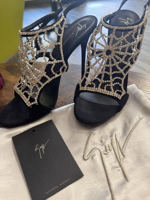 Оригинални обувки Giuseppe Zanotti