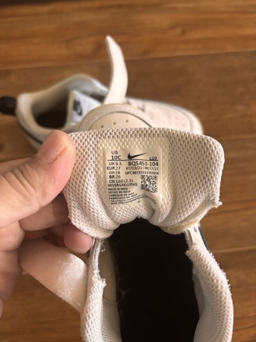 Продам оригинальные детские кроссы от Nike