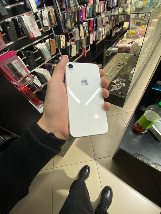 Айфон Xr 64Gb 74akb