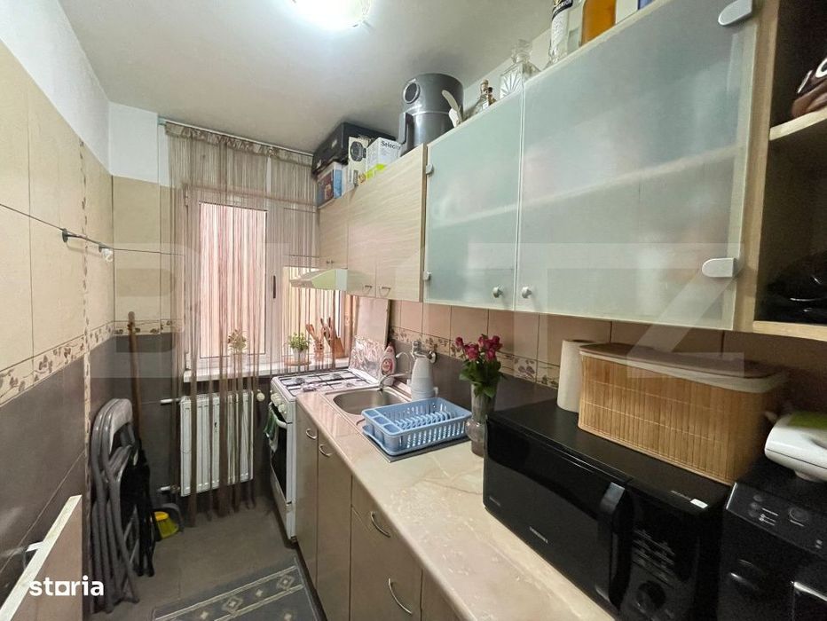 Apartament 3 camere, 53 mp, zona Shaorma Amicii