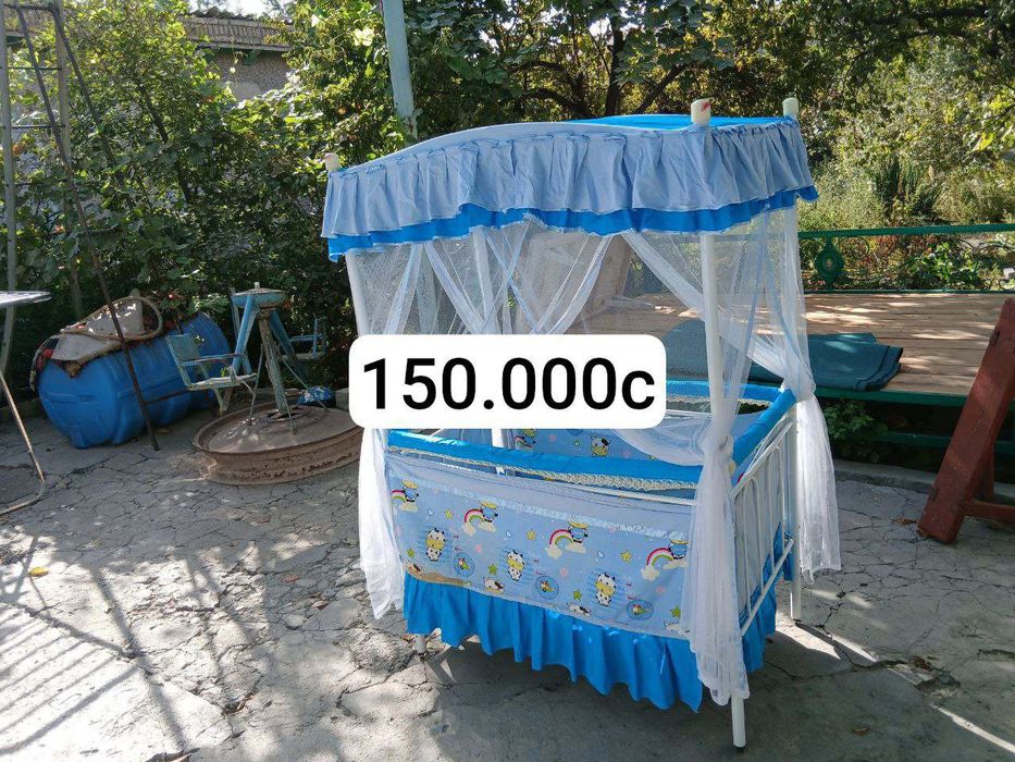 Сотилади болалар нарсалари келишган холда.