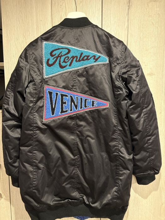 Дамско яке replay