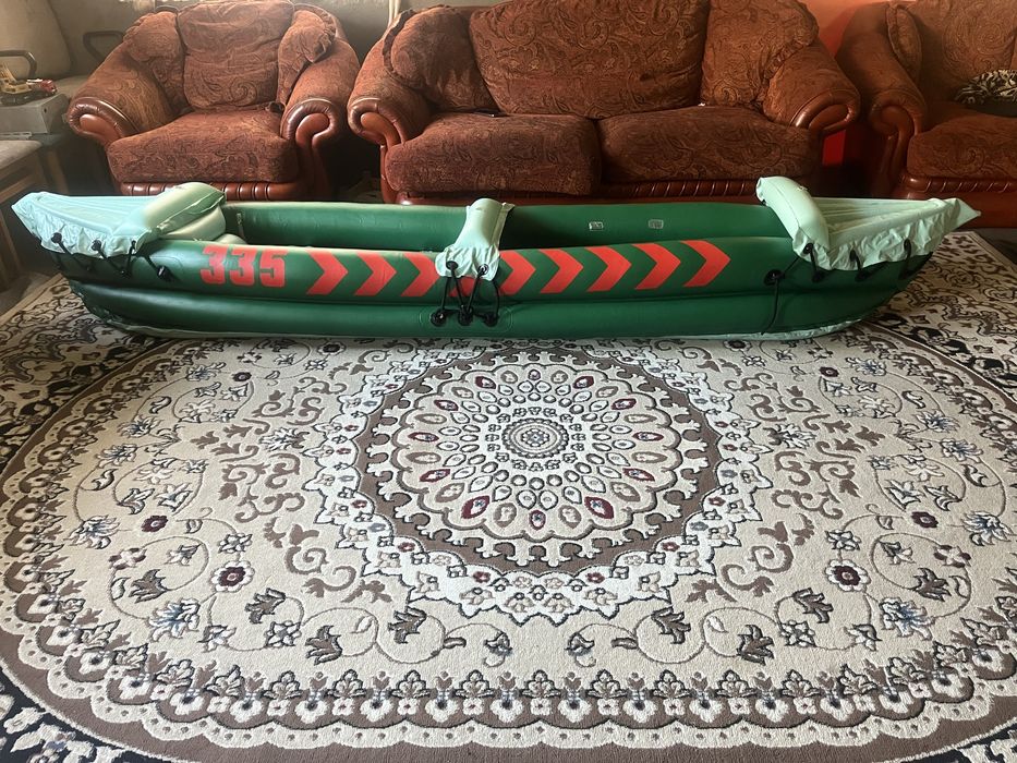 Продам каяк ( байдарка)