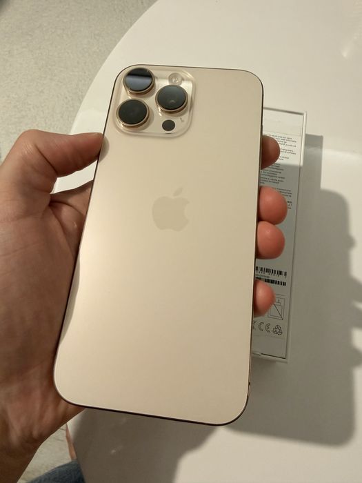 iPhone 16 Pro Max 256 G Desert