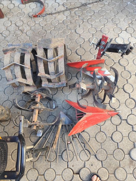 Vând Motosapătoate Ruris 731K