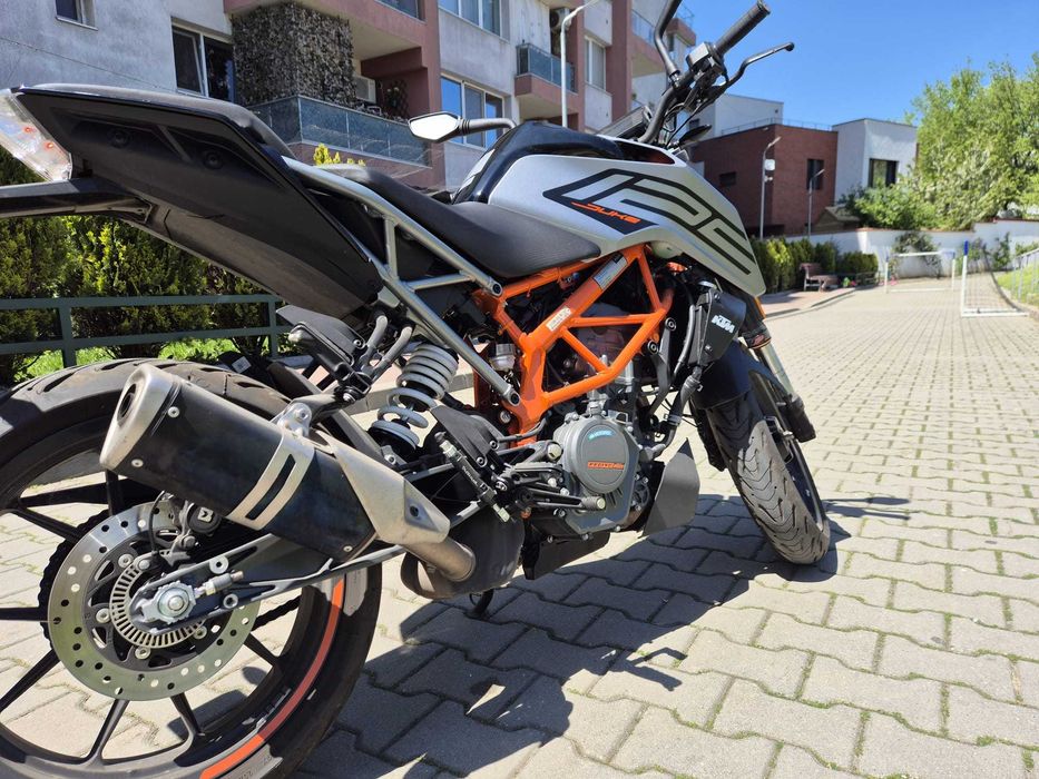 Motocicleta KTM Duke 125cc  A1