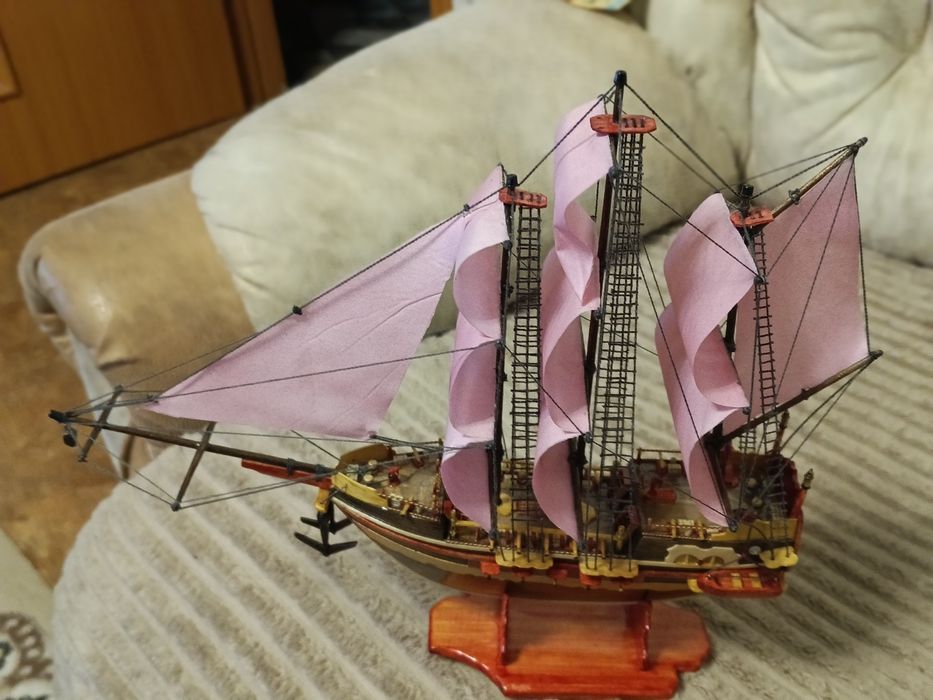 Продам корабли ручная работа новый