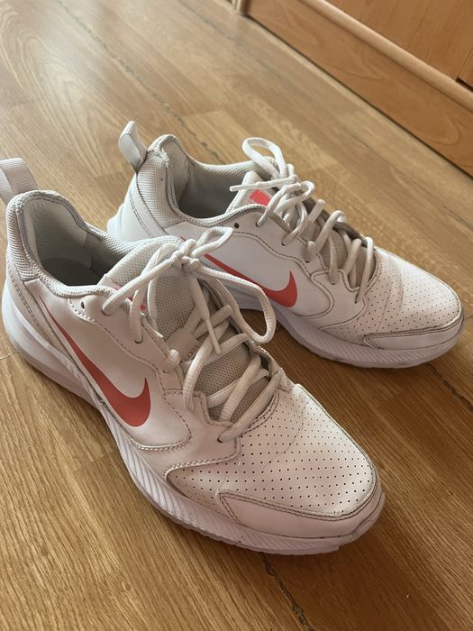Nike todos white маратонки