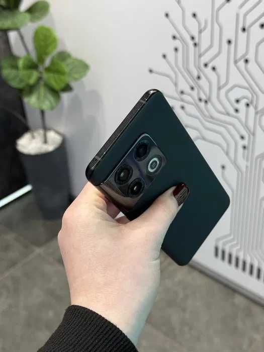 Флагман OnePlus 10 Pro 12/256GB 5G Android 16 Обмен