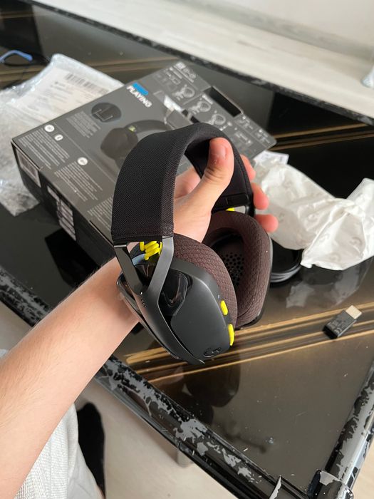 Геймърски слушалки Logitech G435