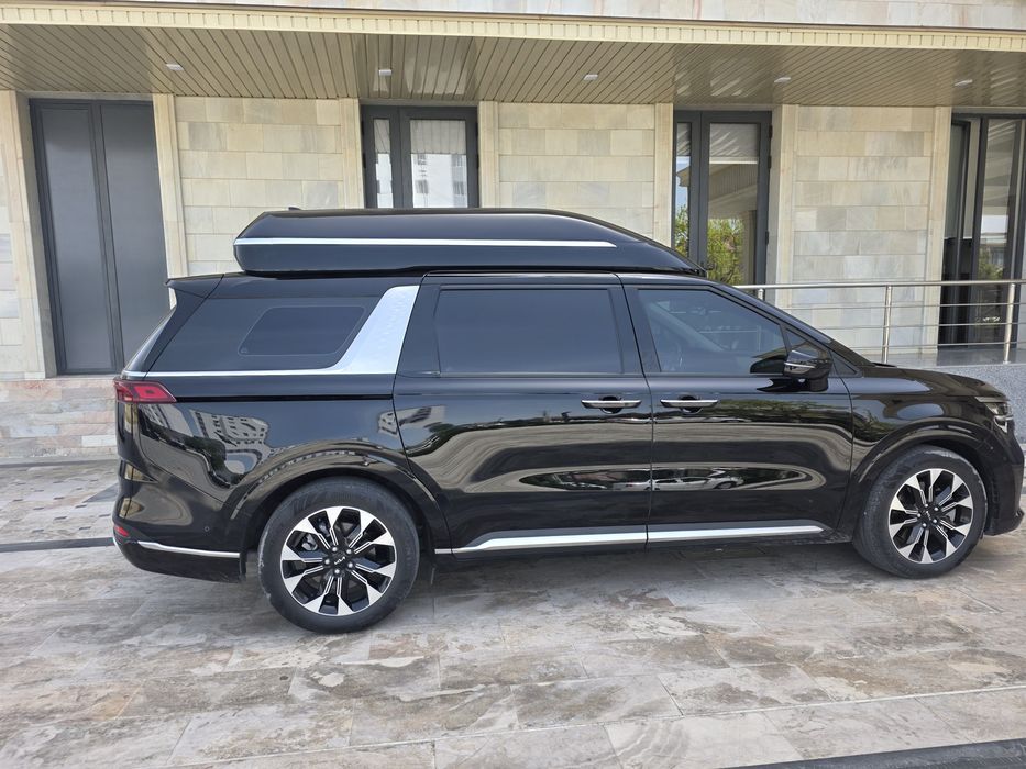 Продаётся "Kia Carnival"