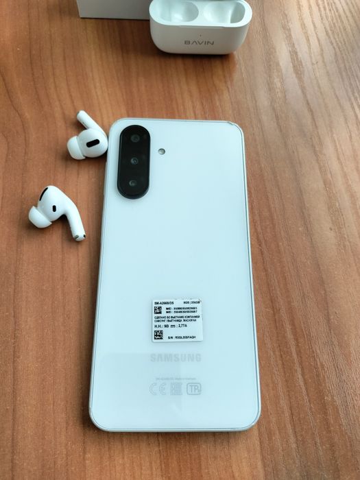 Samsung A26..256/8+8г