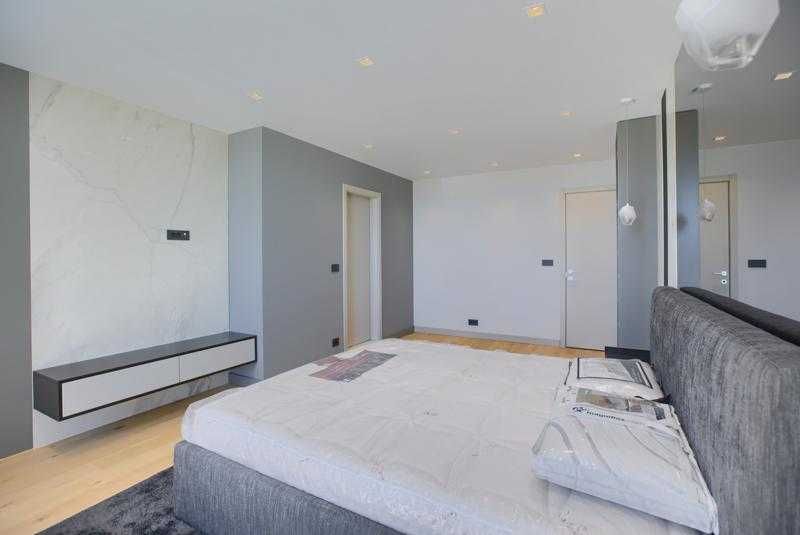 Продава се Тристаен апартамент в София, Слатина - 120 кв.м за 1625 €/кв.м - Снимка #7