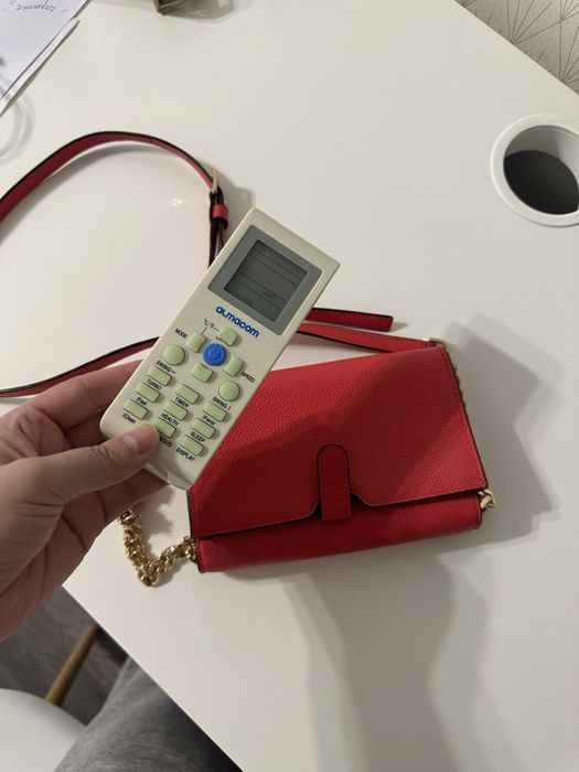 Оригинал Michael Kors почти новая