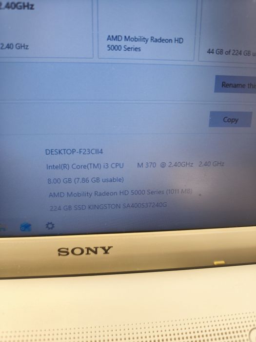 Vând Laptop Sony Vaio I3  SSD Kingston 250 GB ecran Foarte  luminos 2K 2k