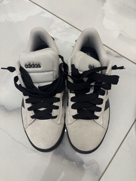 Adidasi adidas nr 44