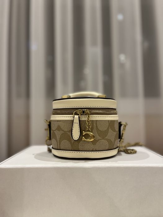 Мини чанта Coach