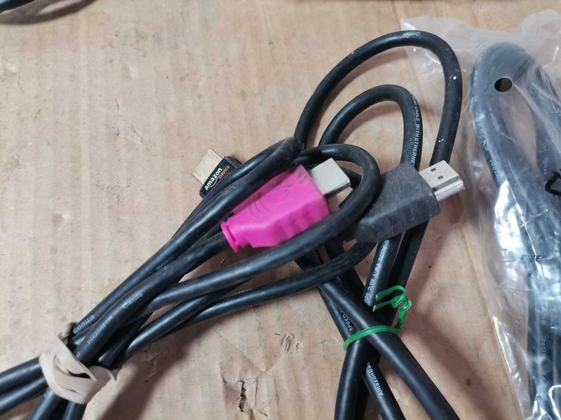 Кабел        HDMI