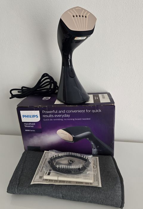 Aparat de călcat vertical cu aburi Seria 8000 GC810/20 - Philips