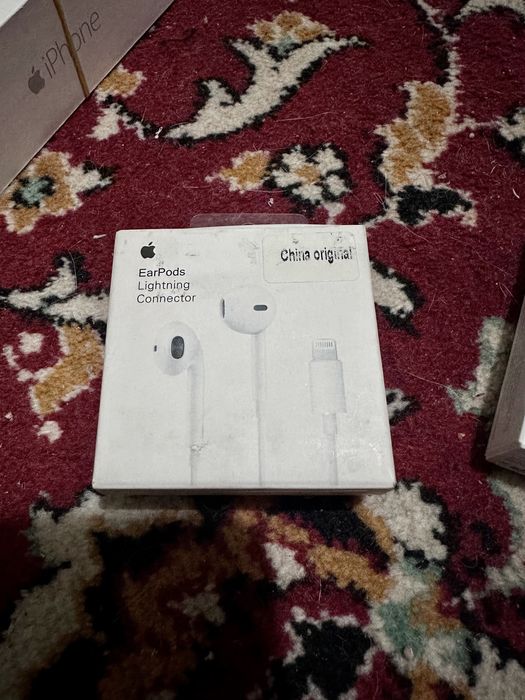 iphone usb c kabel va  earpods na lightning