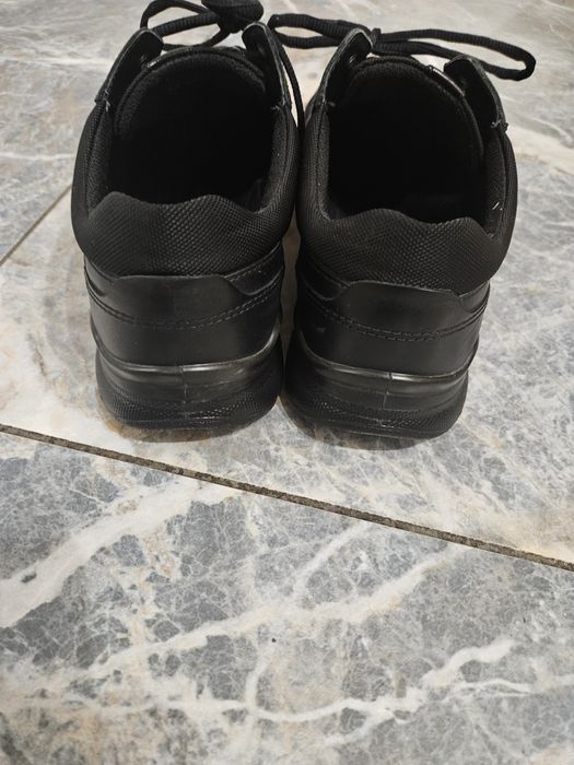 Обувки ECCO естествена ,кожа