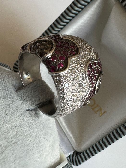 Атрактивен 18К Италиански Златен Пръстен 15,5г с Диаманти и Рубини;