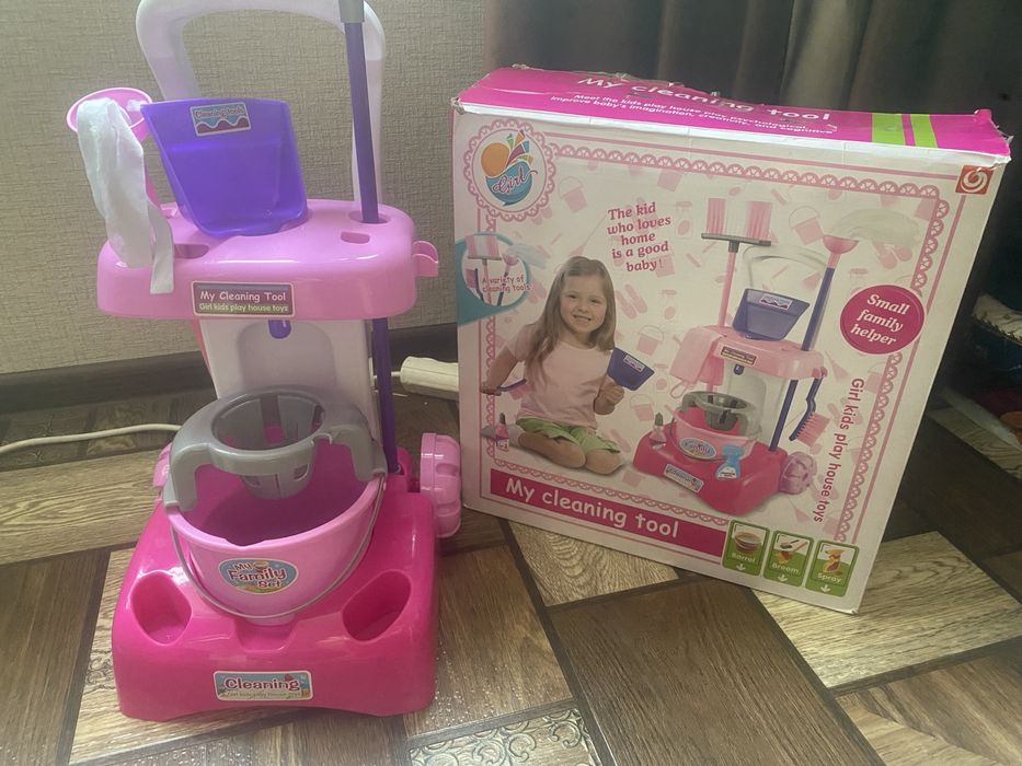 Продам детский набор для уборки