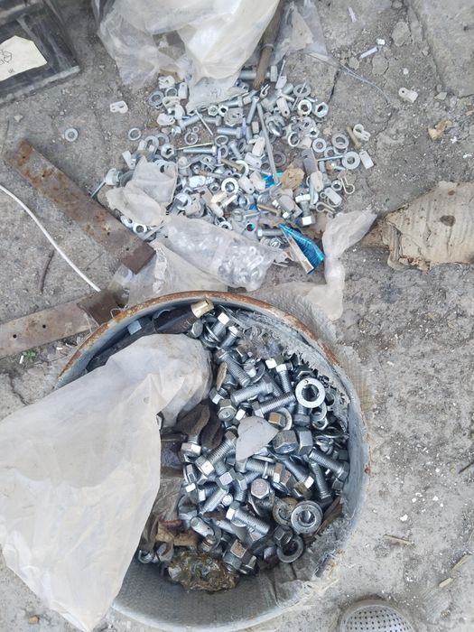 Болты,гайки,шайбы