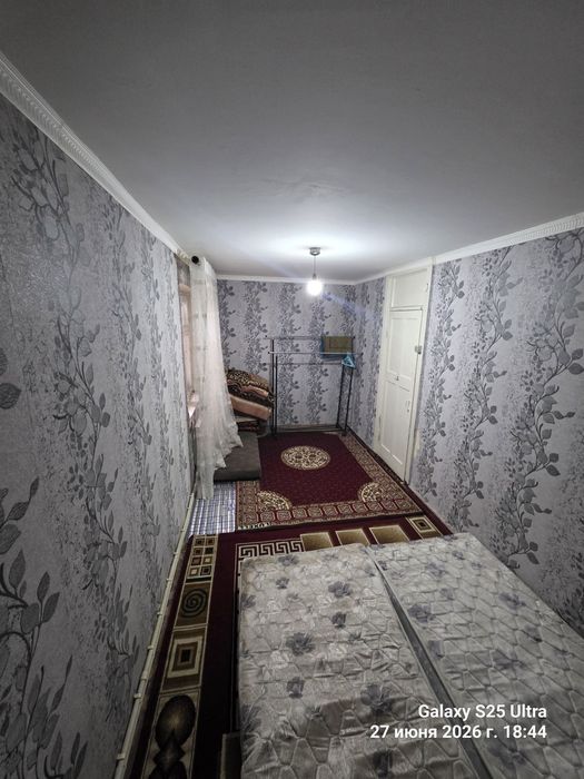 Квартира узок муддатга фрункий массивда