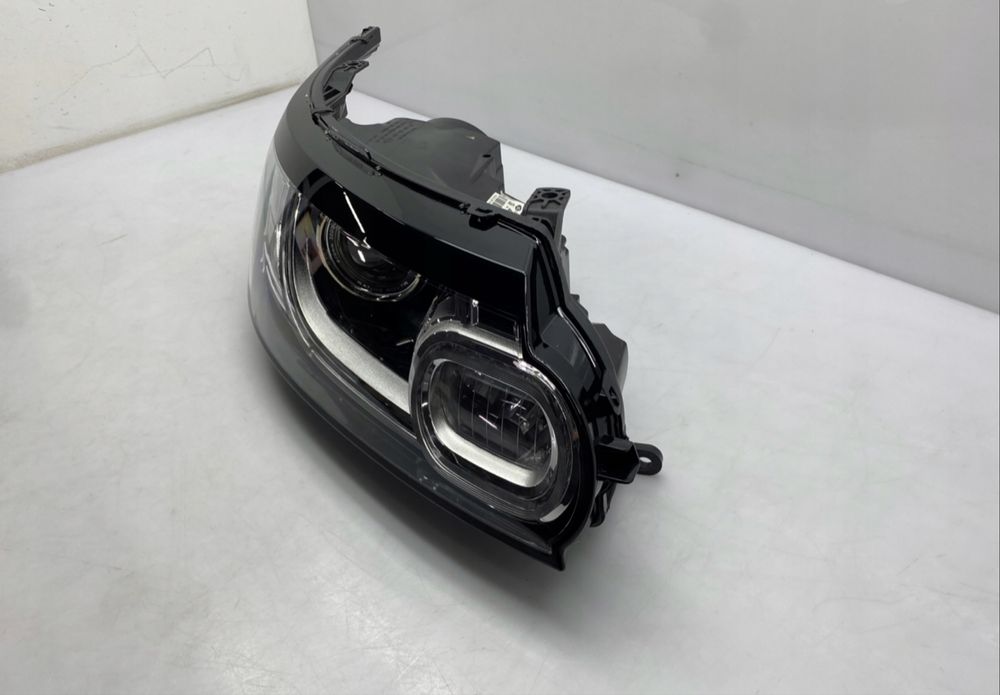 Ляв и Десен фар Range Rover Sport L494 2013-2017 Reflektor Range Rover Sport L494 DK62-13W029-EK