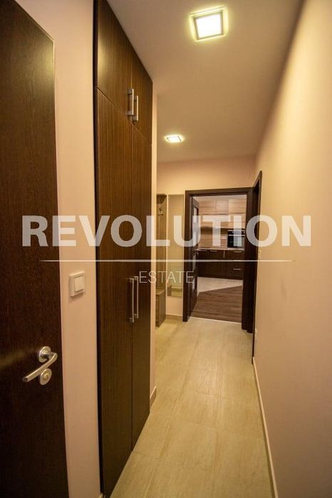 Дава се под наем Тристаен апартамент в София, Зона Б-5 - 88 кв.м за 847.62 € - Снимка #8