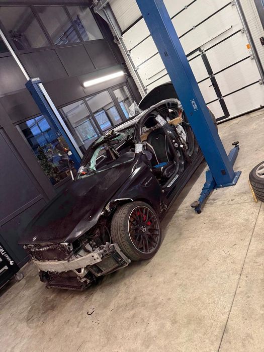 dezmembrez mercedes c63s amg 2017