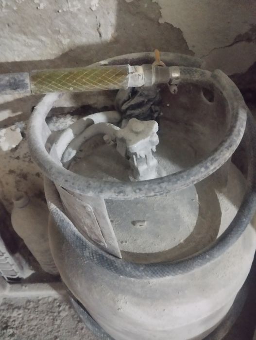 Газовый баллон с горелкой