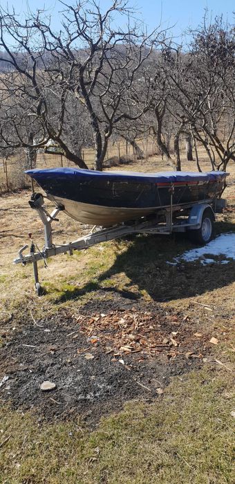 Barca aluminiu 4.2m,cu motor si peridoc imatriculat