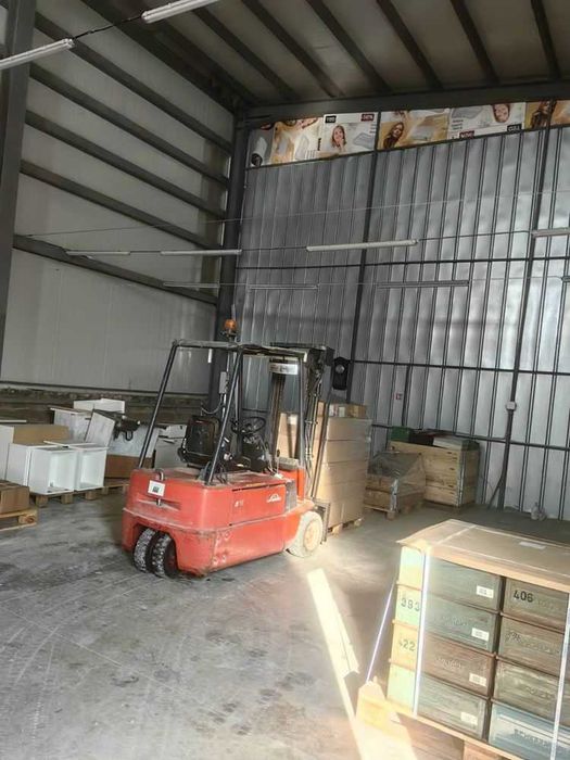 Дава се под наем Склад в Пловдив, Индустриална зона - Север - 200 кв.м за 1530 € - Снимка #2