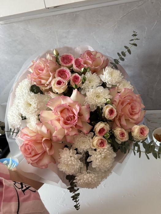 Гүл сатылады Цветы продается Актау