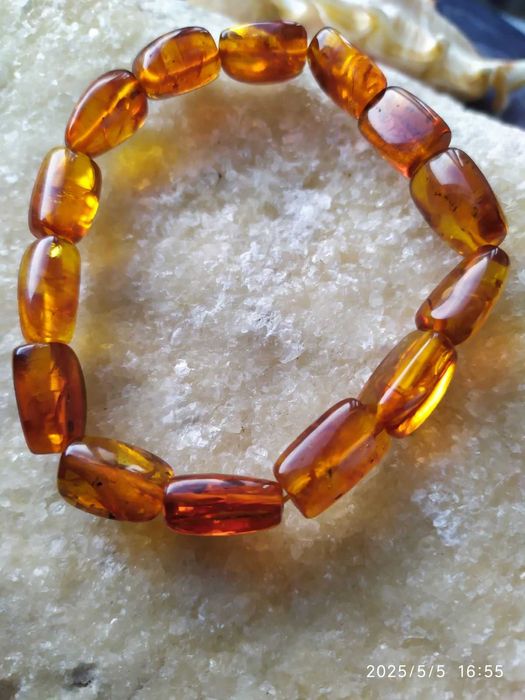 Ръчно изработени гривни от естествен Балтийски Кехлибар