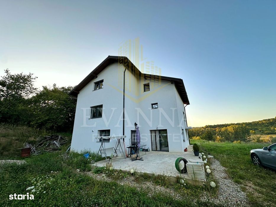 Casa Berchez | 200+ mp utili | Teren 1.43 hectare | Oportunitate!