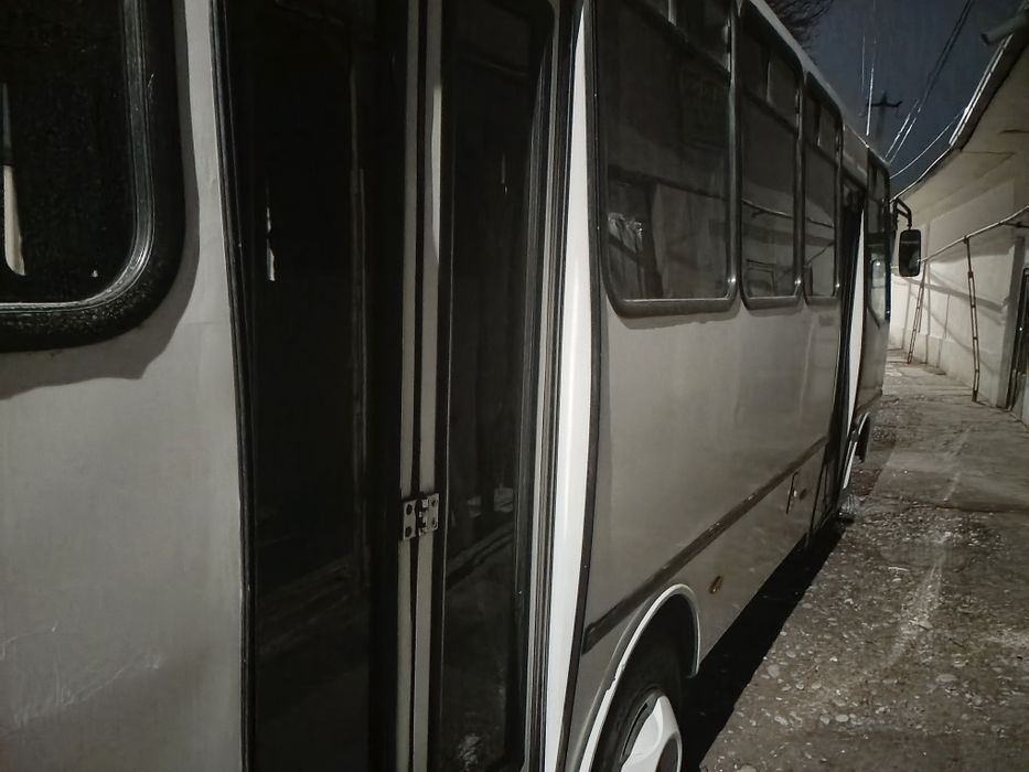 ISUZU 2017 yil Avtobus arenda xam bor