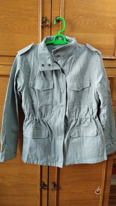 Продам новую ветровку