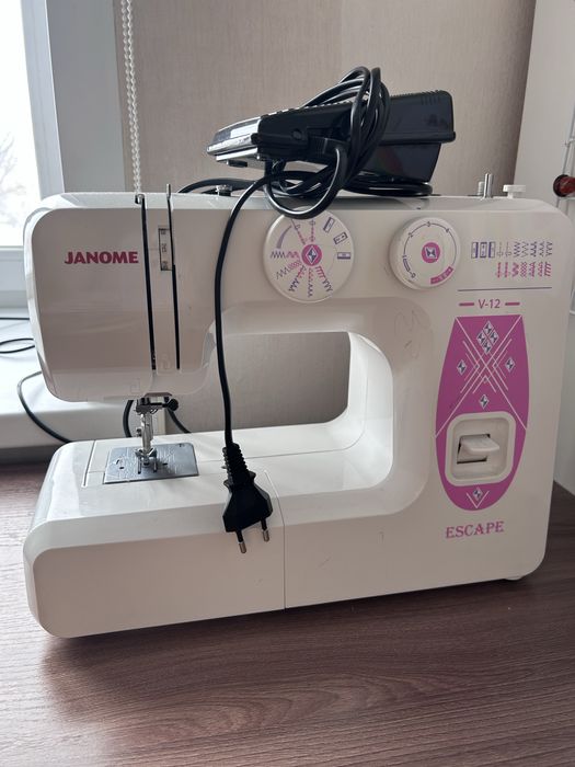 Швейная машинка новая