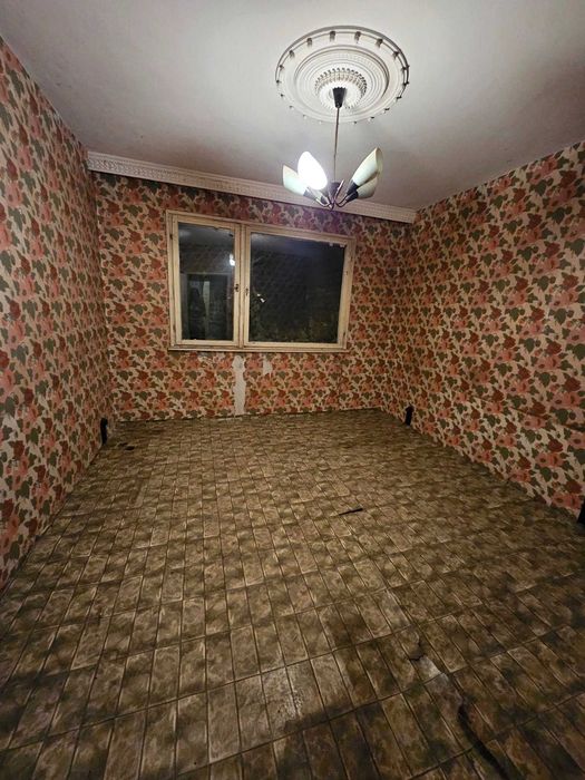 Тристаен апартамент в гр.Асеновград , кв.Изток